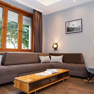 3-bedroom - Urban Art Gallery - Free Parking! Sofia